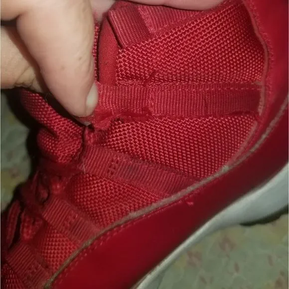 Air Jordan 11 Basketball Shoe Gym Red,Black,white Size 10 - Picture 9 of 11
